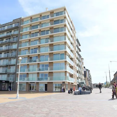 In By The Beach, Cleaning Included Apartment